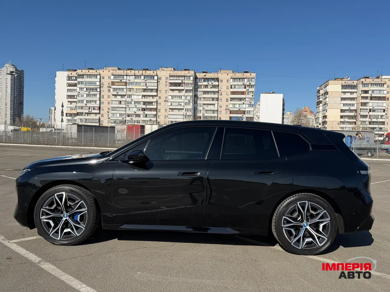 BMW iX - фото 11