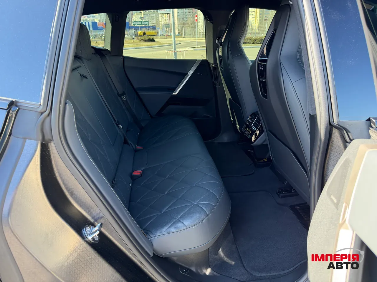 BMW iX - фото 22