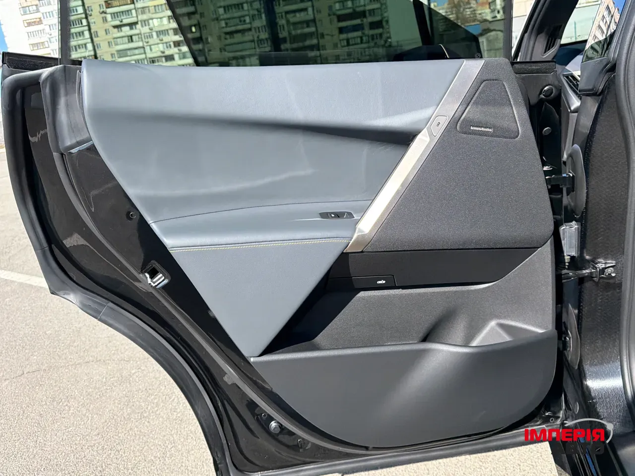 BMW iX - фото 18