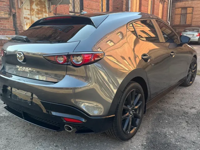 Mazda 3 - фото 1