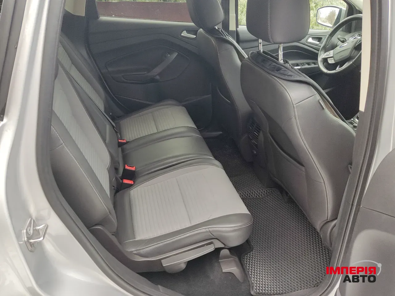 Ford Kuga - фото 9