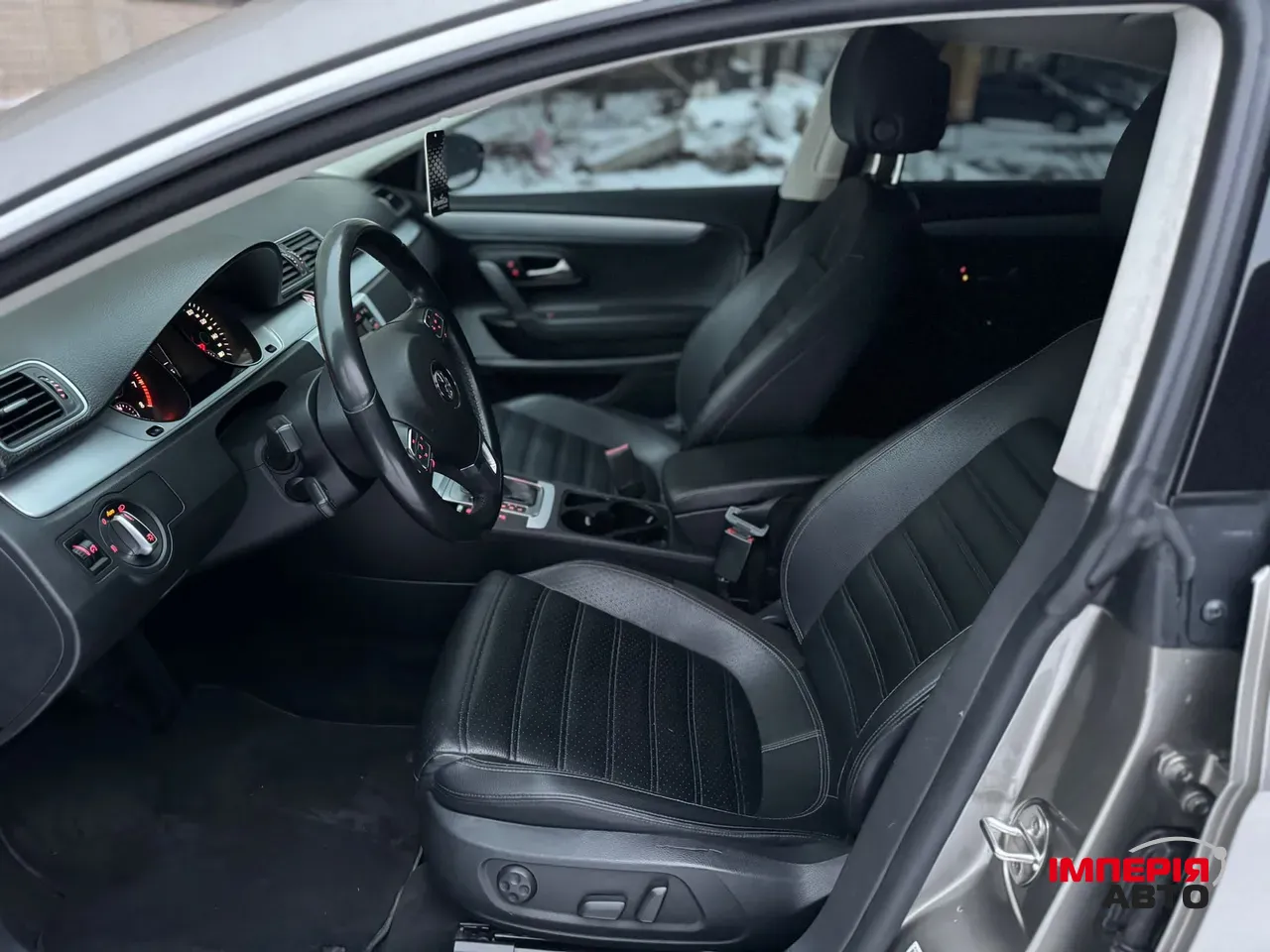 Volkswagen Passat CC - фото 9