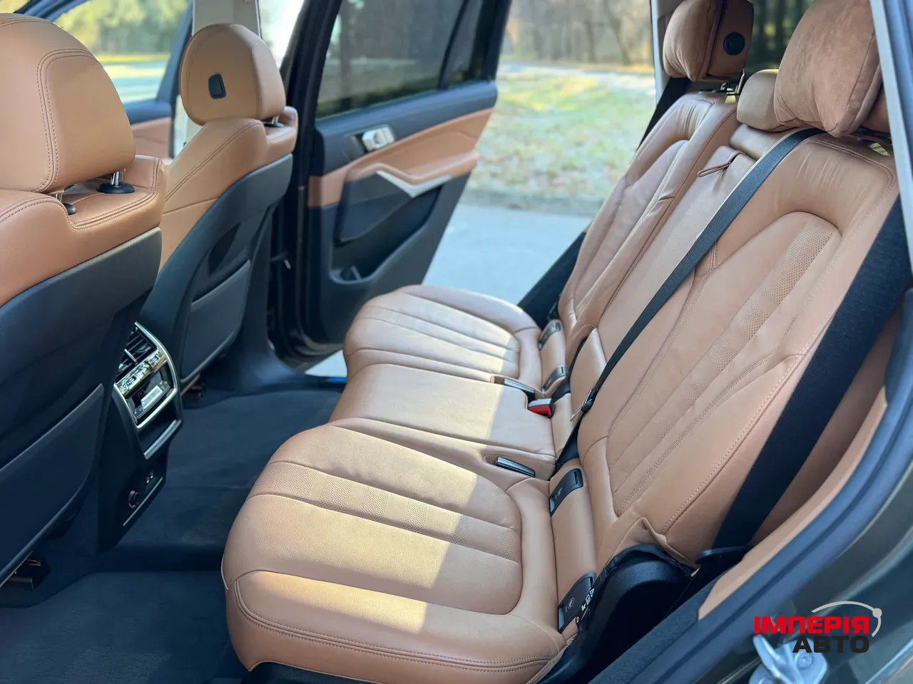 BMW X7 - фото 30