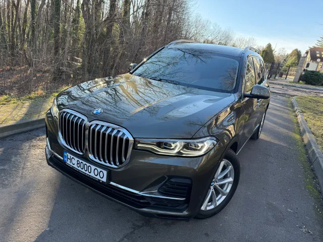 BMW X7 - фото 3
