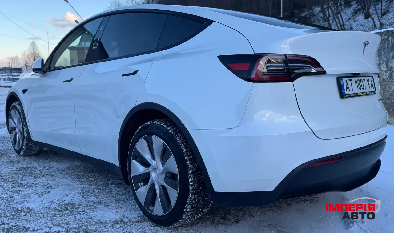 Tesla Model Y - фото 6