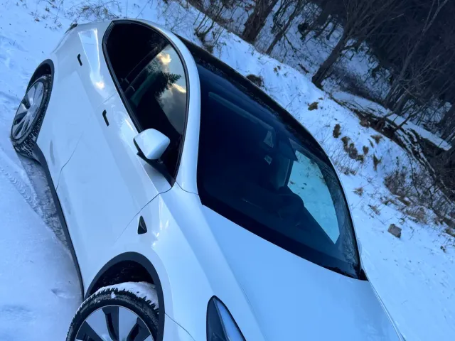 Tesla Model Y - фото 2