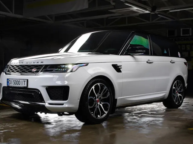 Land Rover Range Rover Sport - фото 1