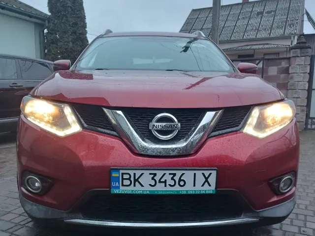 Nissan Rogue - фото 1