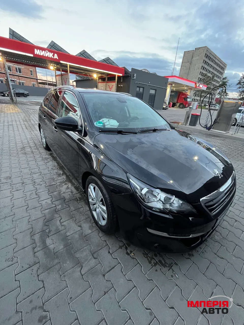 Peugeot 308 - фото 1