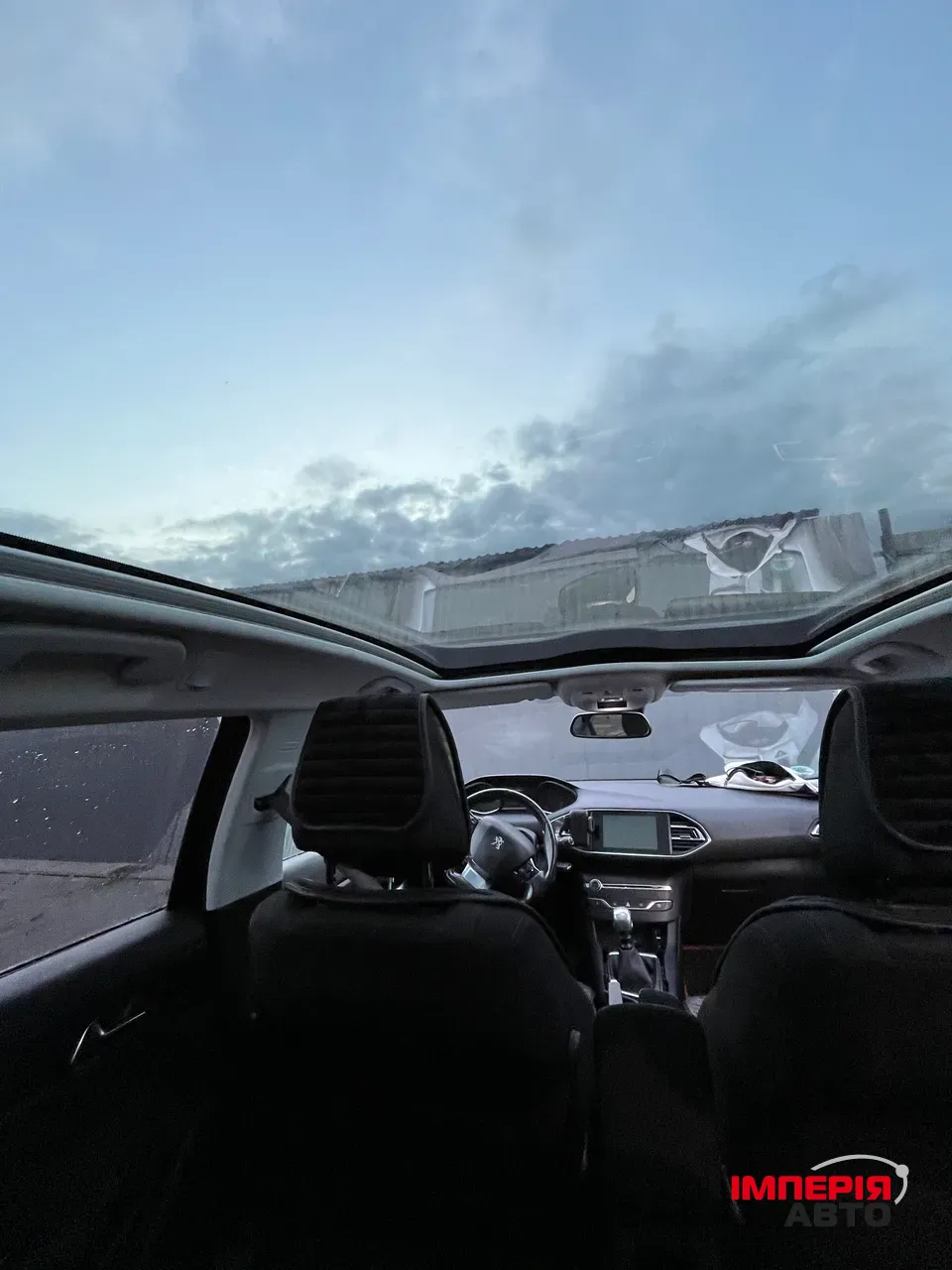 Peugeot 308 - фото 8