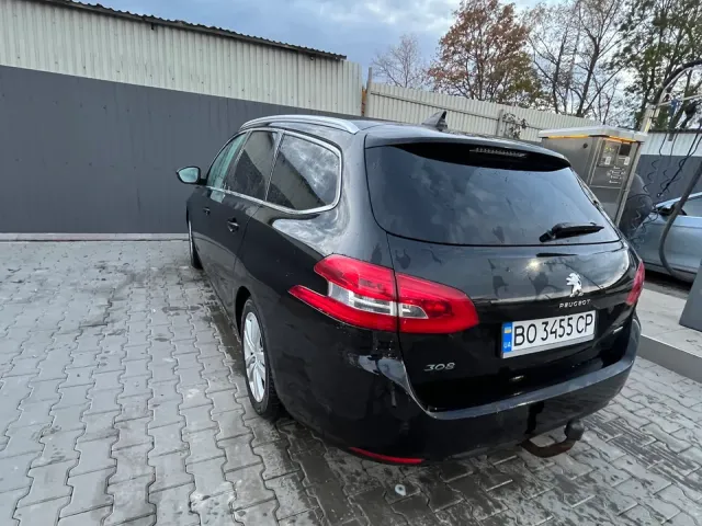 Peugeot 308 - фото 4
