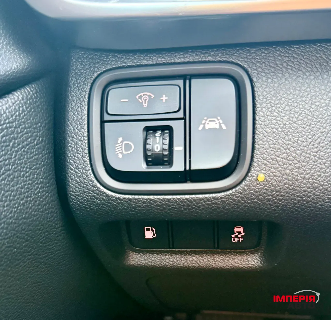 Kia Optima - фото 24