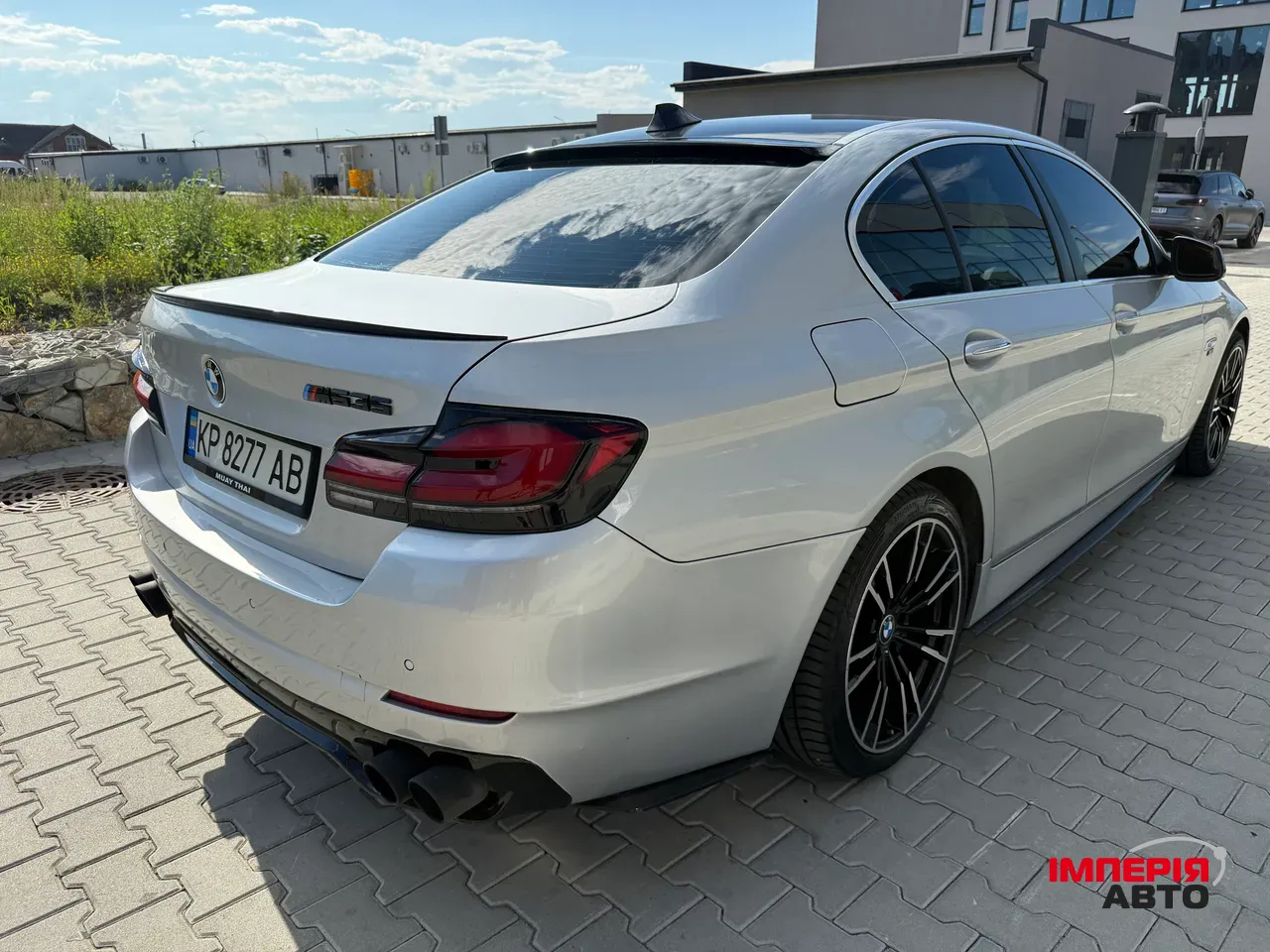 BMW 5 серії - фото 9