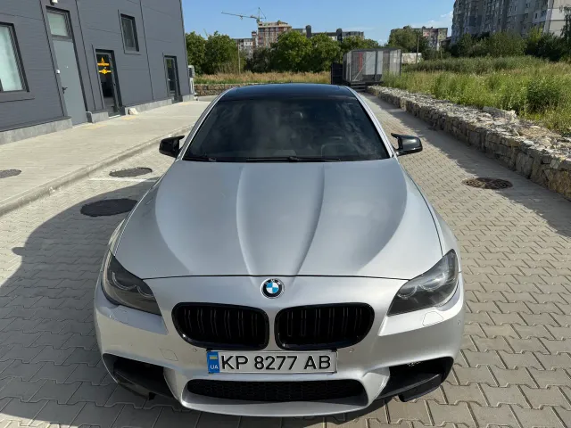 BMW 5 серії - фото 2