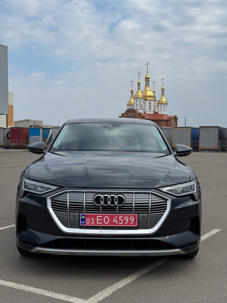 Audi e-tron - фото 17