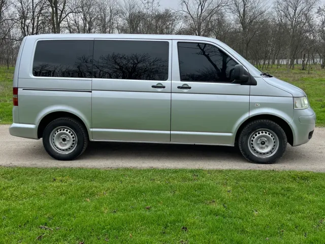 Volkswagen Caravelle - фото 3