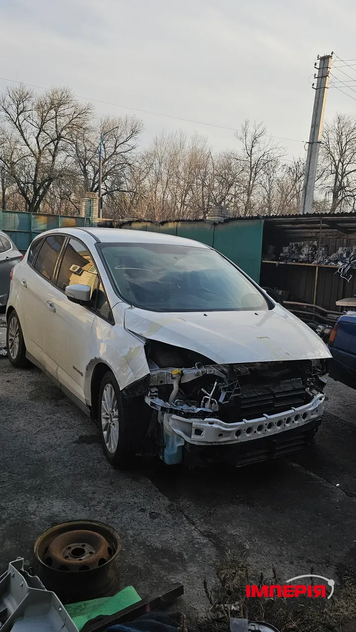 Ford C-MAX - фото 5