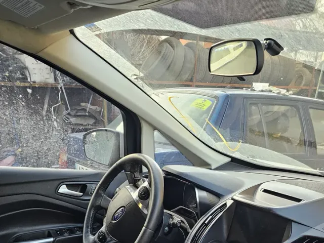 Ford C-MAX - фото 1