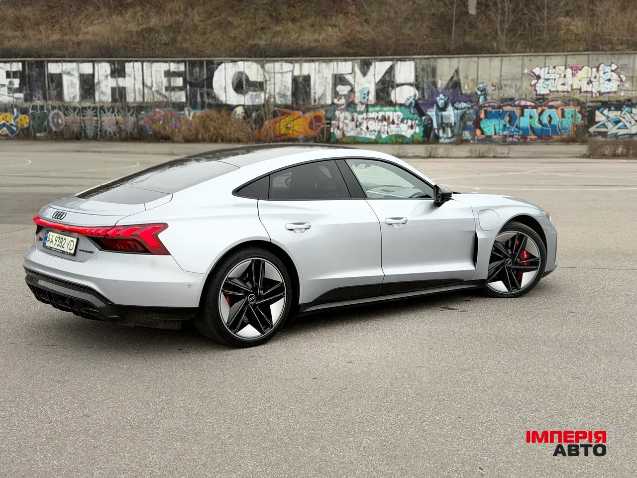 Audi RS e-tron GT - фото 8