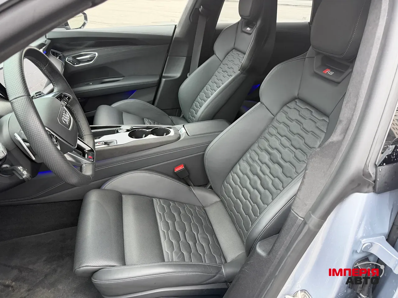 Audi RS e-tron GT - фото 18