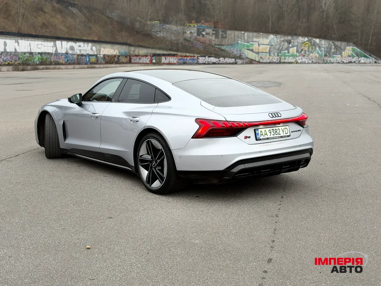 Audi RS e-tron GT - фото 4