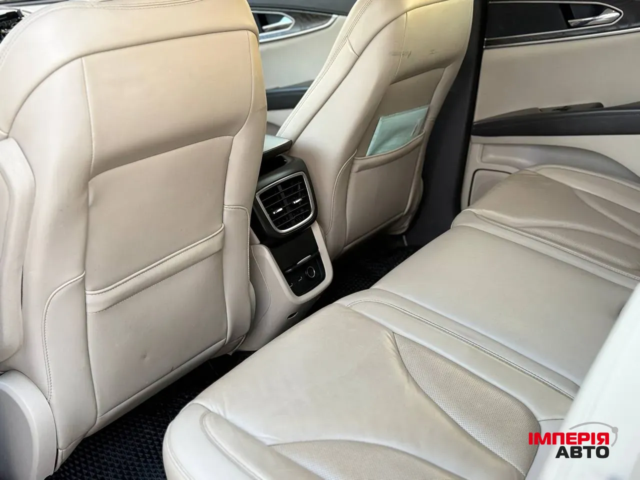 Lincoln Nautilus - фото 4