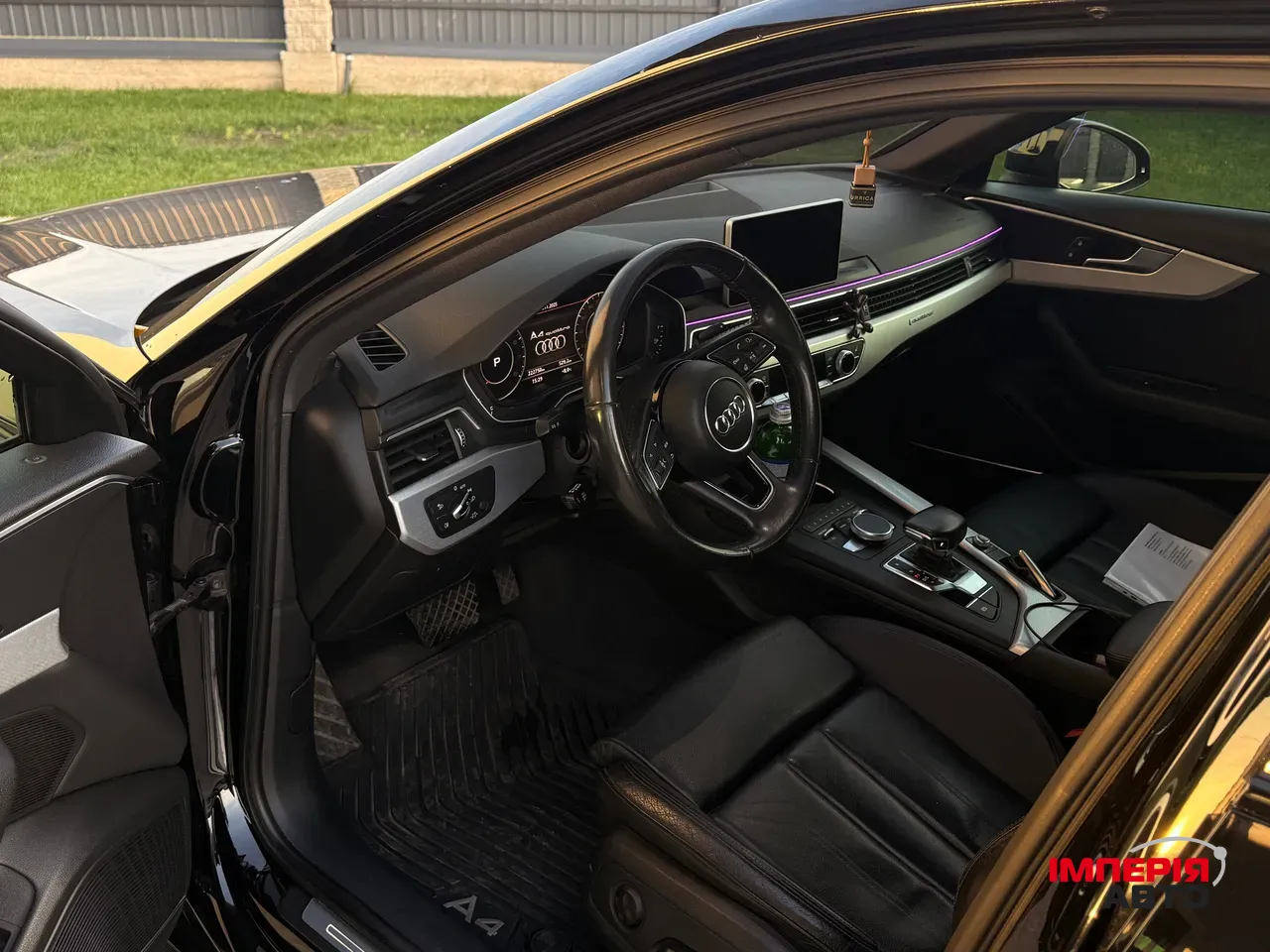 Audi A4 - фото 11