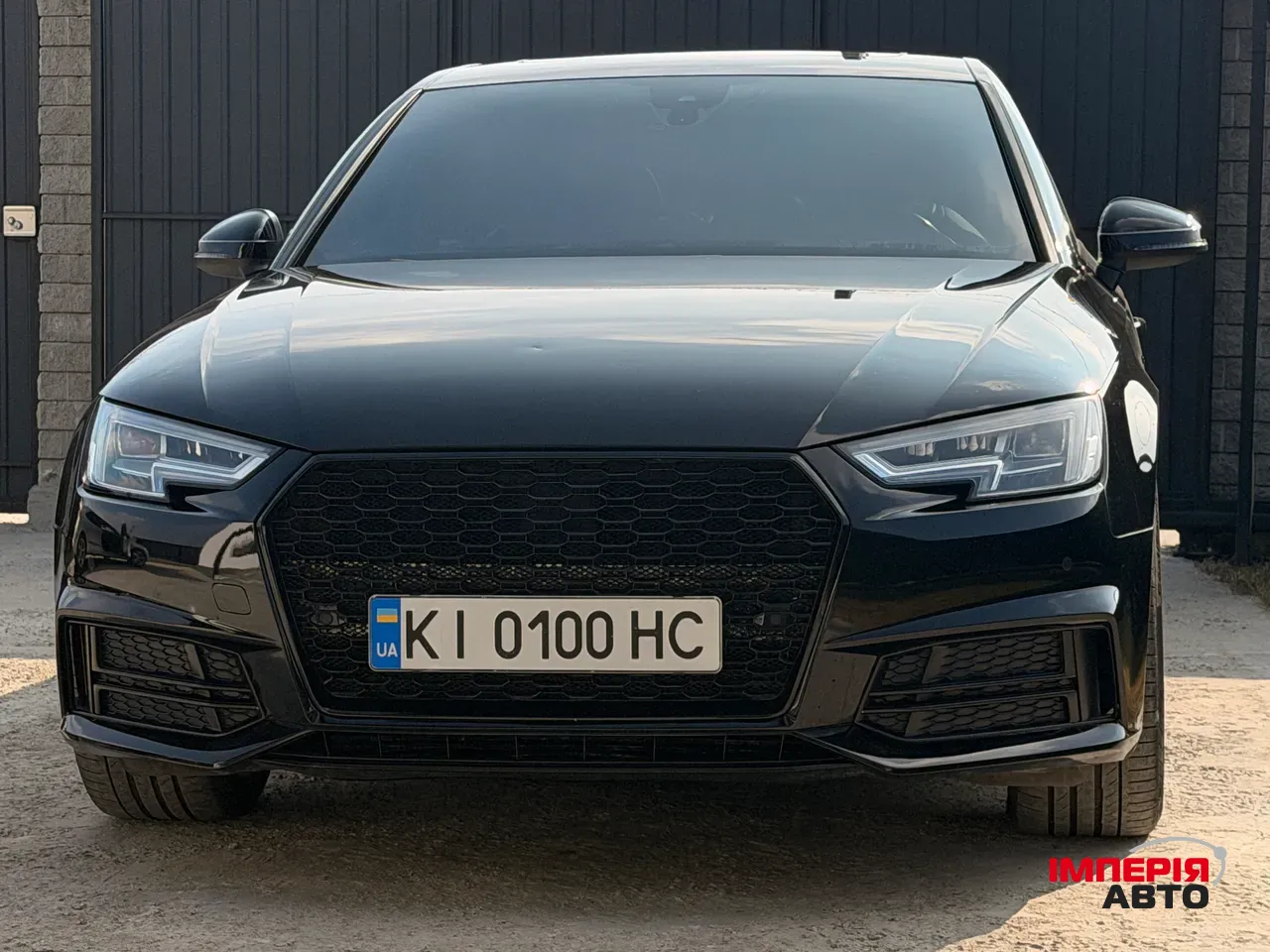 Audi A4 - фото 1