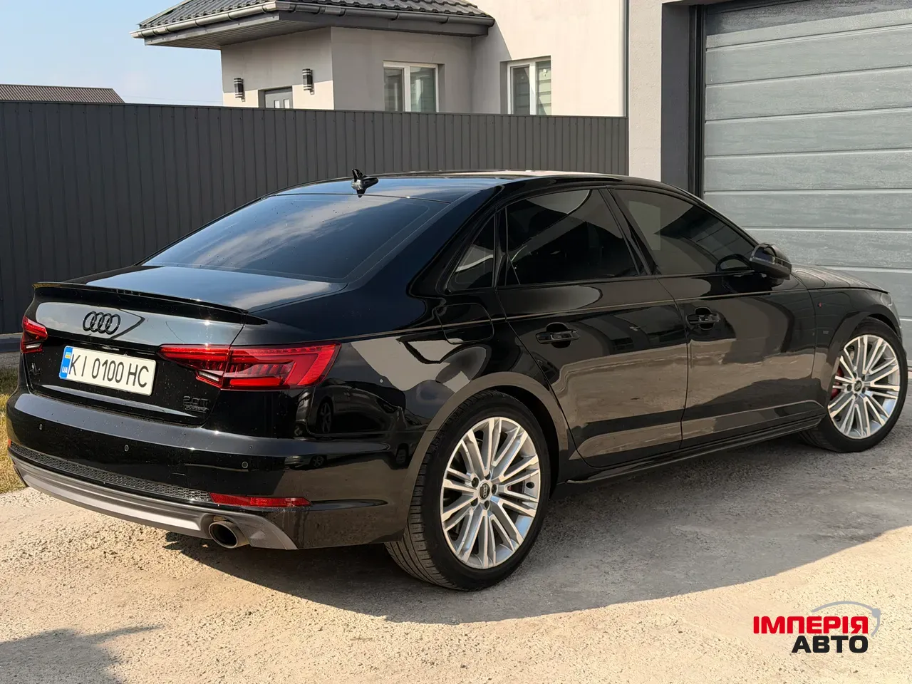 Audi A4 - фото 3