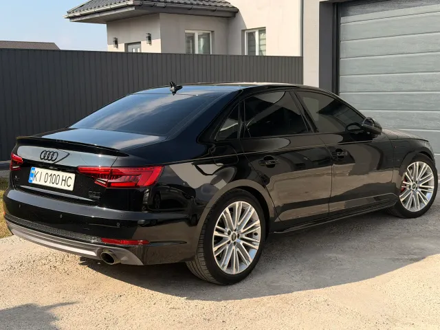 Audi A4 - фото 3
