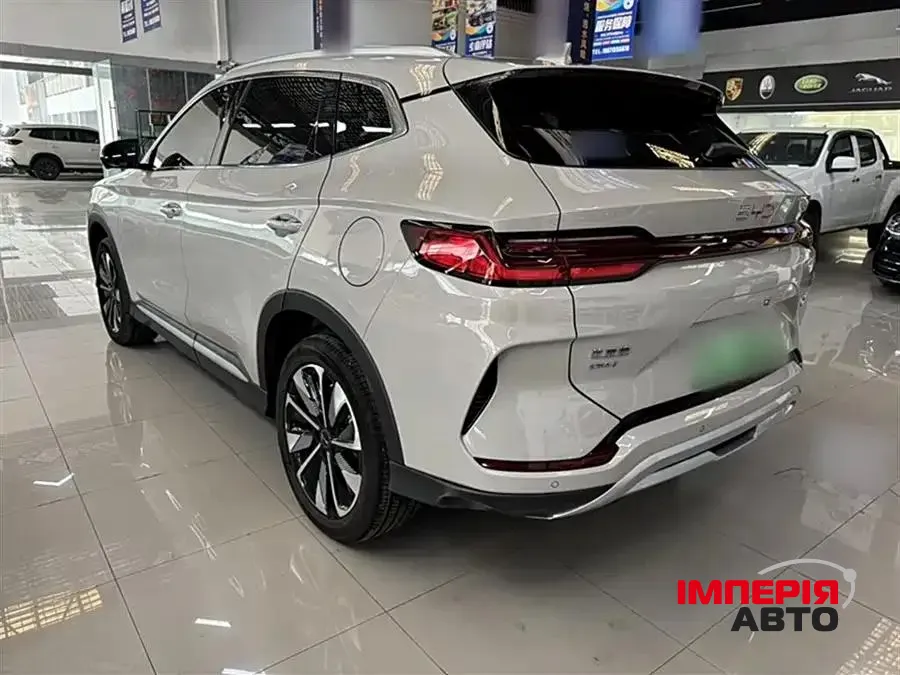 BYD Song Plus - фото 4