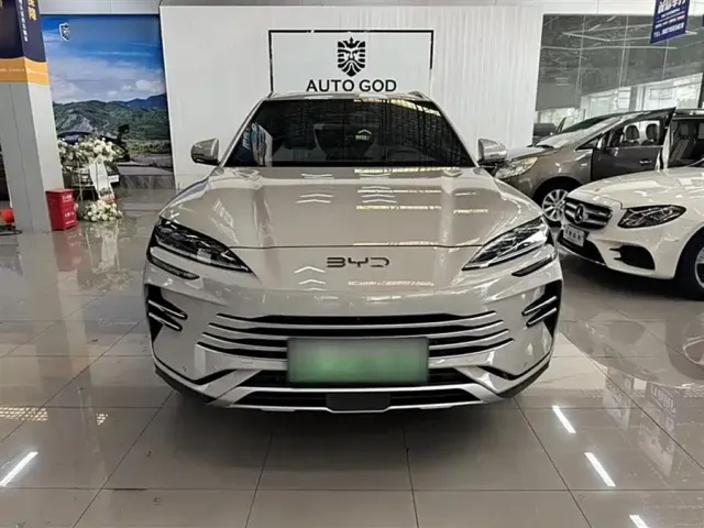 BYD Song Plus - фото 2