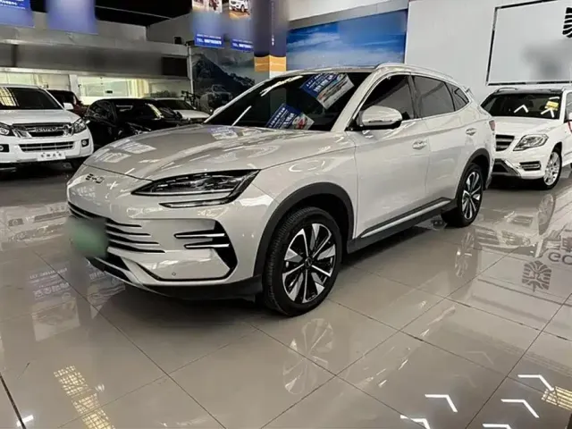 BYD Song Plus - фото 3