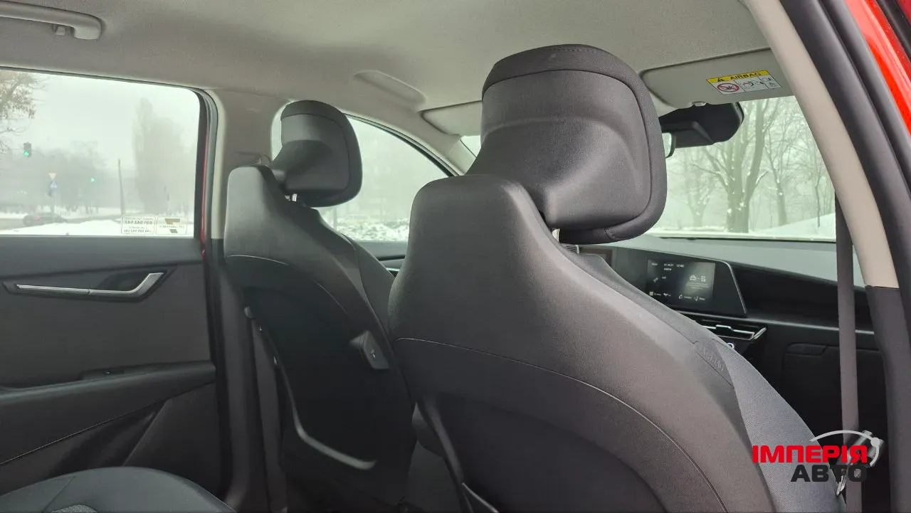 Kia Niro - фото 25