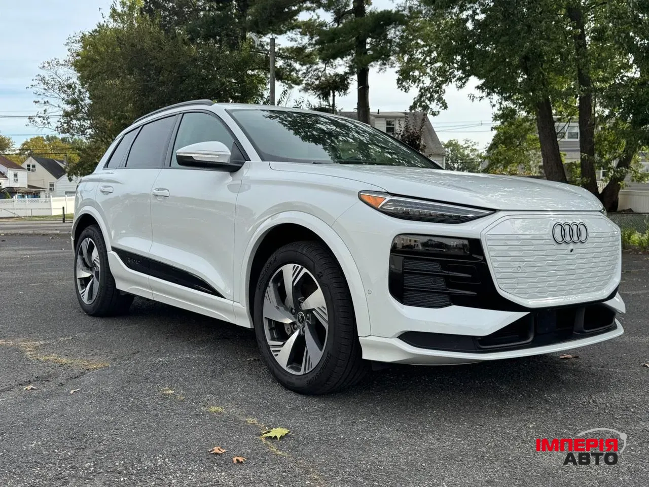 Audi Q6 - фото 1