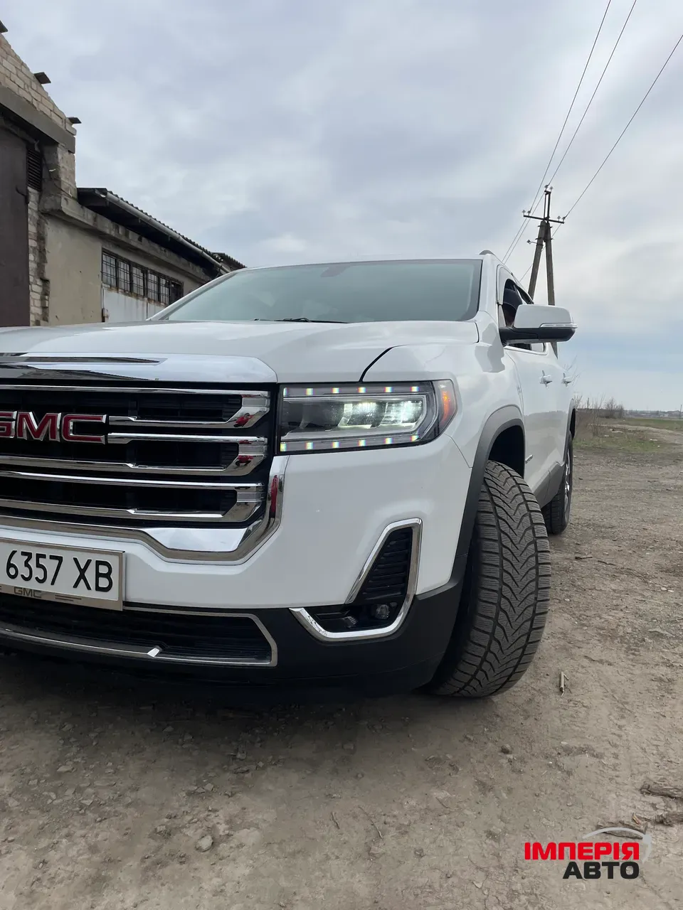 GMC Acadia - фото 1