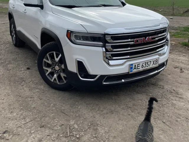 GMC Acadia - фото 3