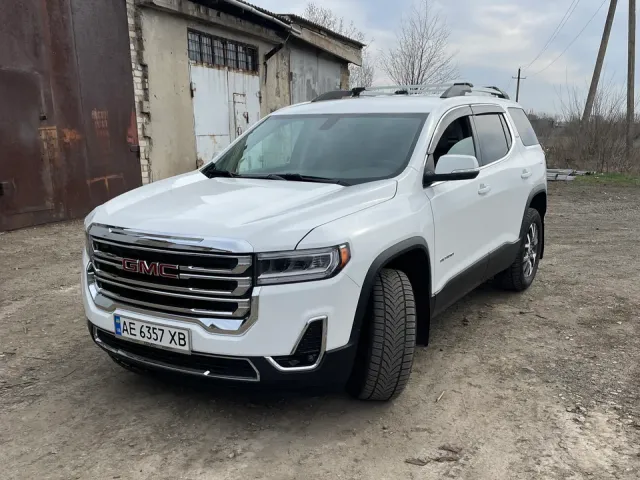 GMC Acadia - фото 5
