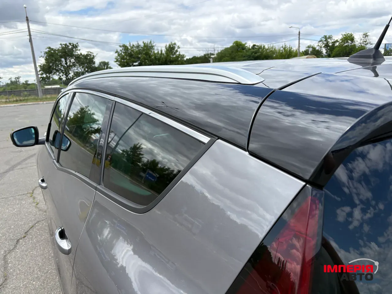 Renault Scenic - фото 10