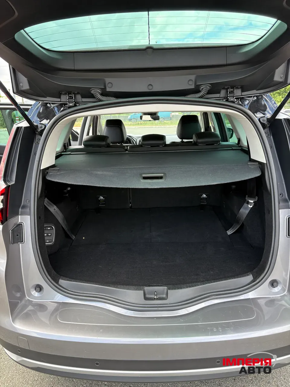 Renault Scenic - фото 17