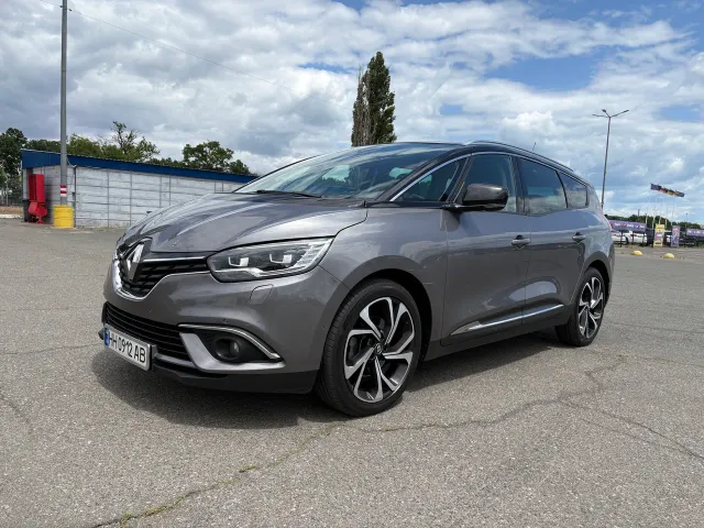 Renault Scenic - фото 3