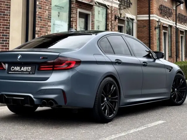 BMW M5 - фото 2