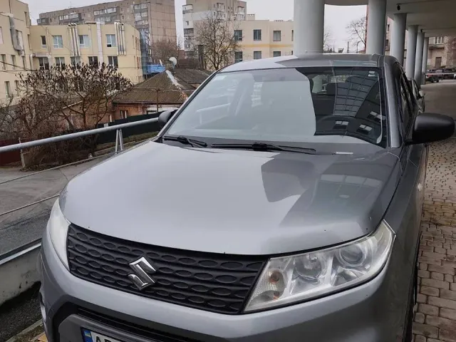 Suzuki Vitara - фото 1