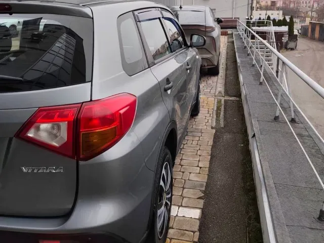 Suzuki Vitara - фото 4