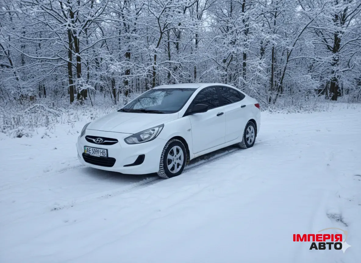 Hyundai Accent - фото 1