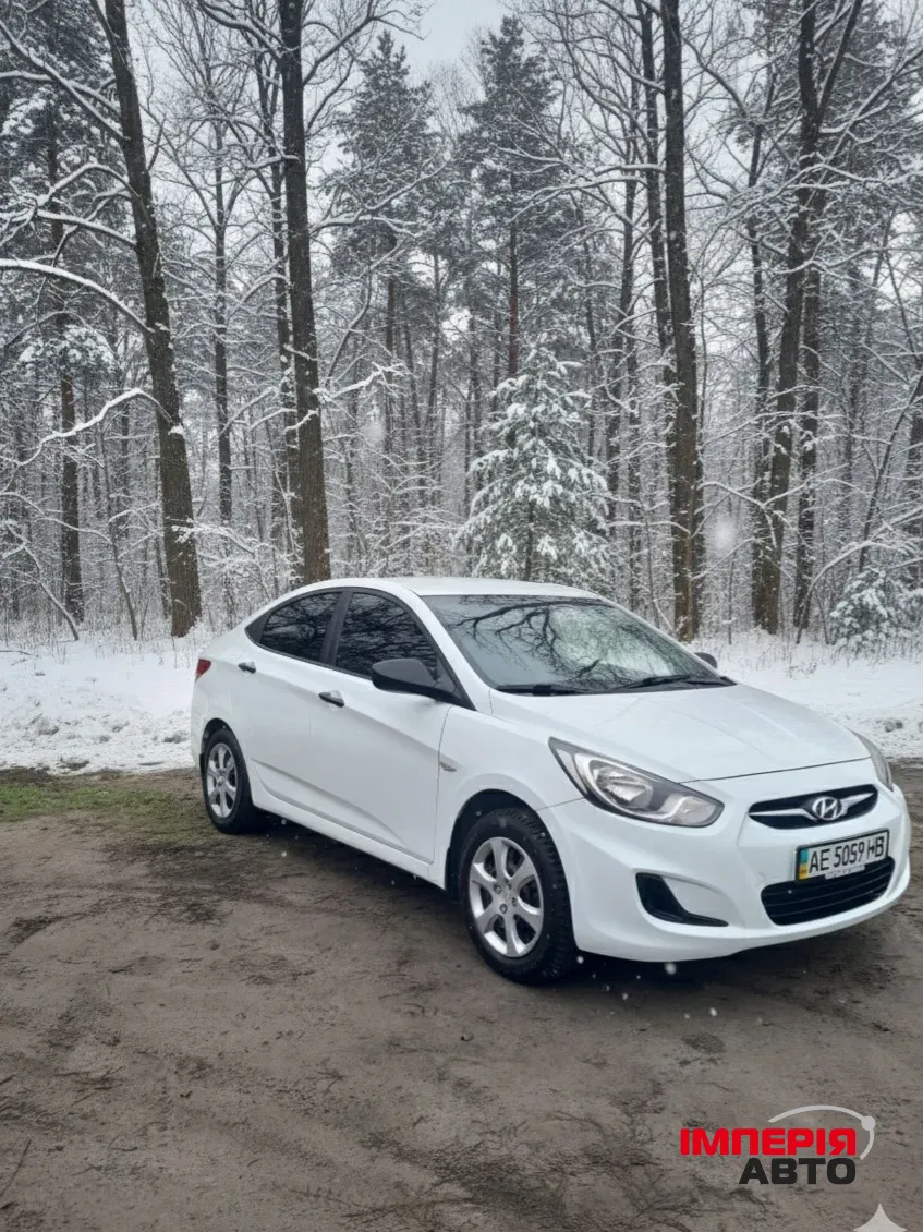 Hyundai Accent - фото 5