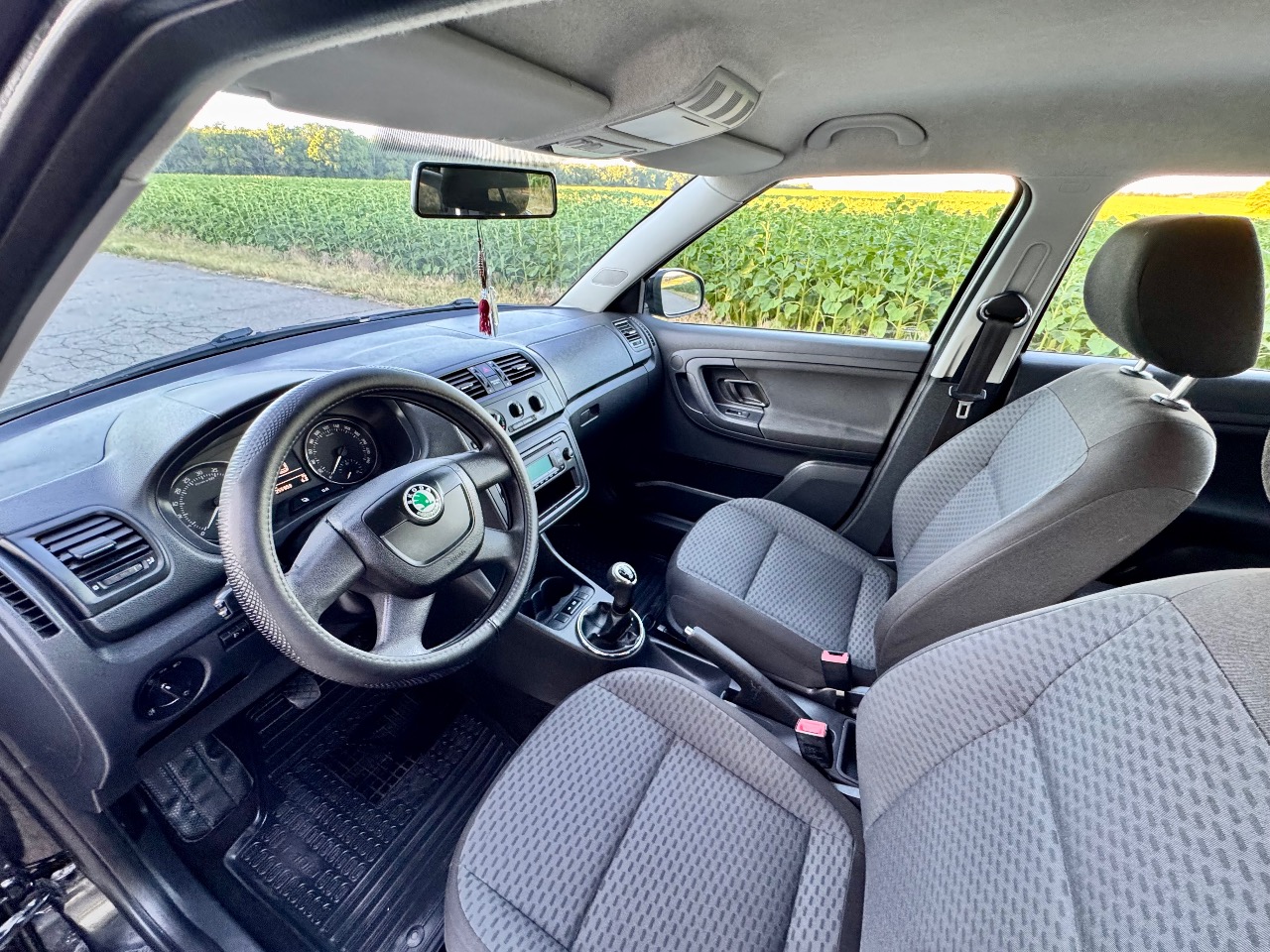 Skoda Fabia - фото 10