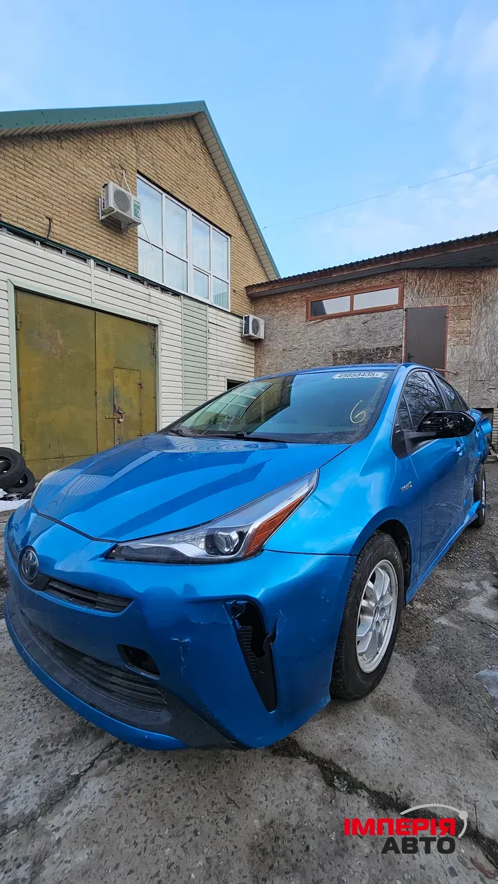 Toyota Prius - фото 2