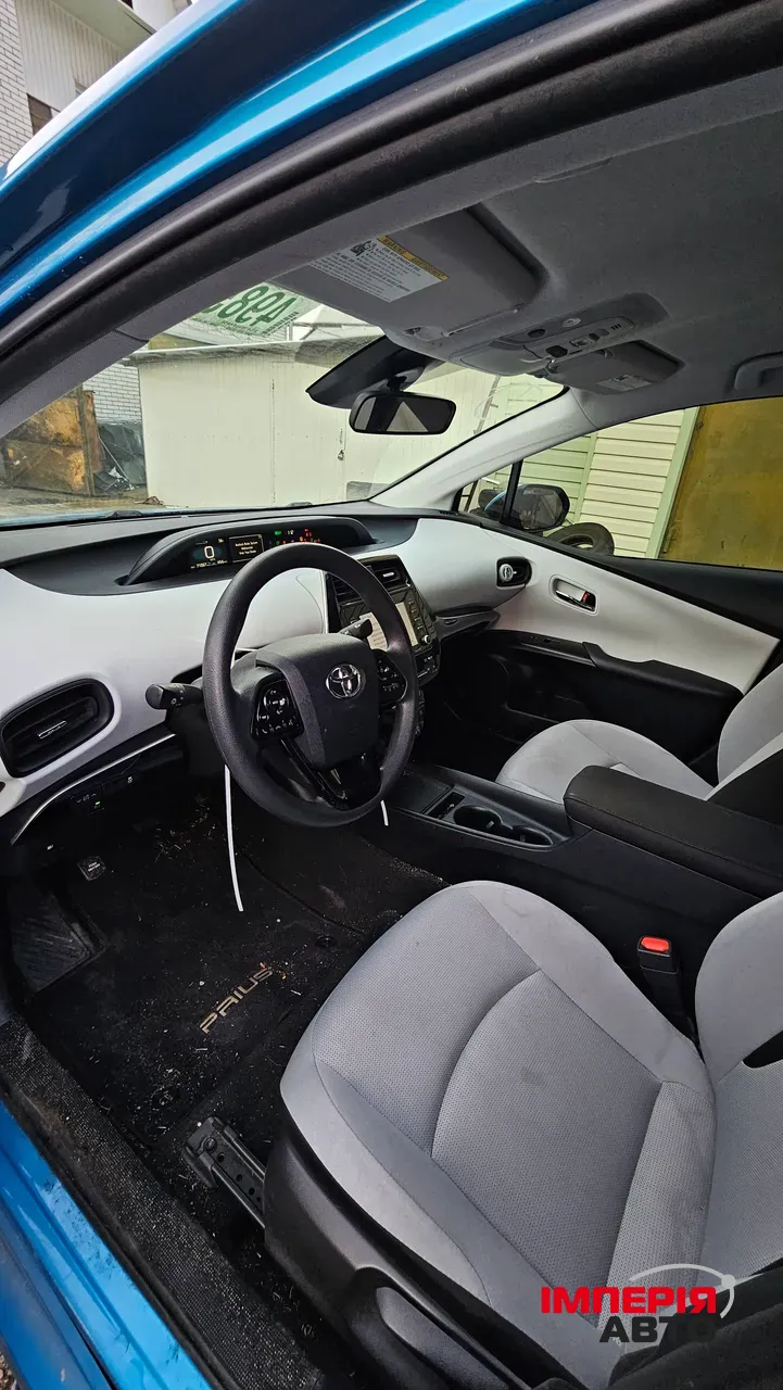 Toyota Prius - фото 5