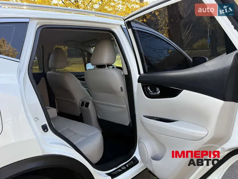 Nissan Rogue Sport - фото 11